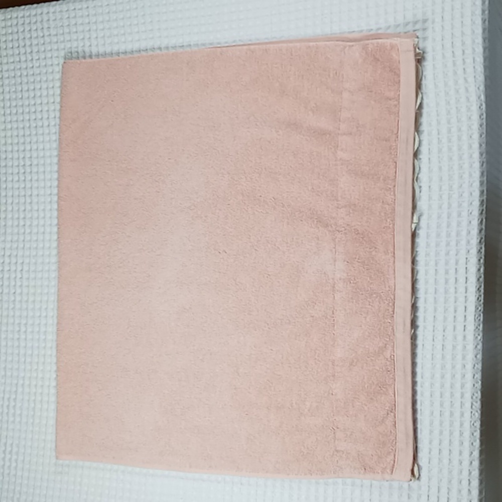 Vintage Avanti Look 1978 Soft Pink Bath Towels with Lace Trim Set of 2 - Picture 13 of 16